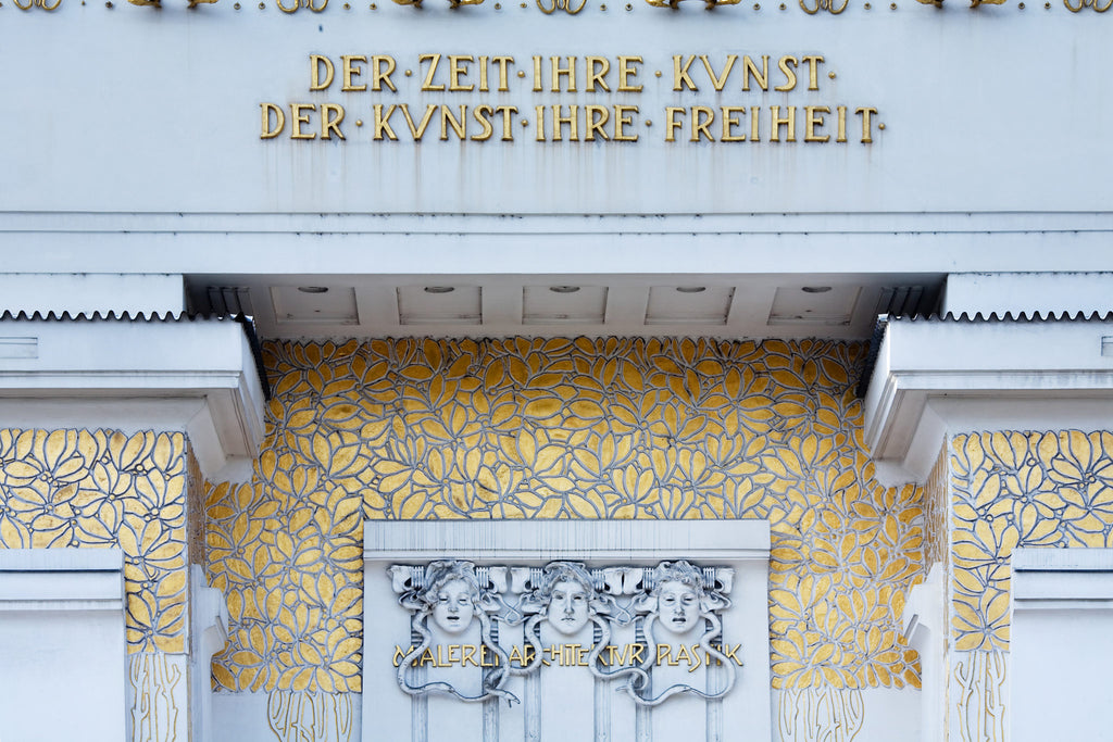 THE INFLUENCE OF THE VIENNA SECESSION IN KAIA’S LIGHTING SCULPTURES